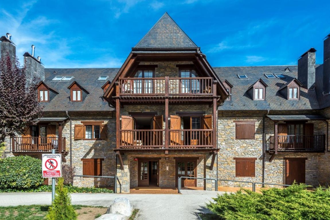 Aparthotel Vielha V Exterior foto